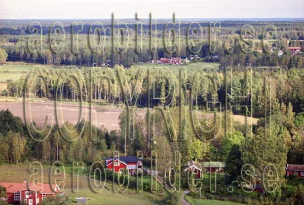 FFKV 98-634, #32. FFKV 98-634_032 (Uppges vid kontakt med Svenska Aero-Bilder AB)