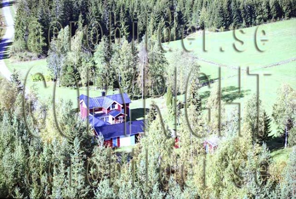 FFKV 98-642, #32. FFKV 98-642_032 (Uppges vid kontakt med Svenska Aero-Bilder AB)