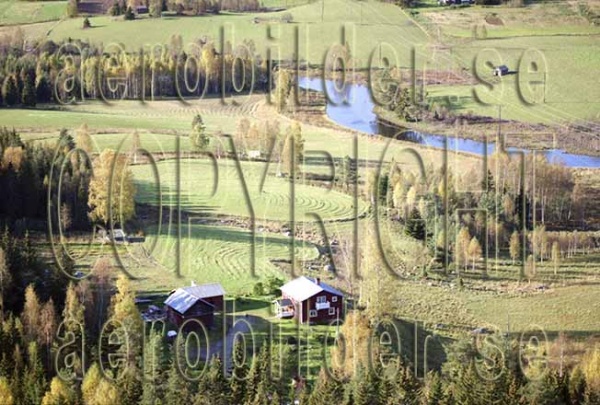FFKV 98-672, #30. FFKV 98-672_030 (Uppges vid kontakt med Svenska Aero-Bilder AB)