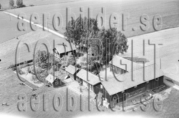 REBES 1034, #8. REBES 1034_08 B (Uppges vid kontakt med Svenska Aero-Bilder AB)