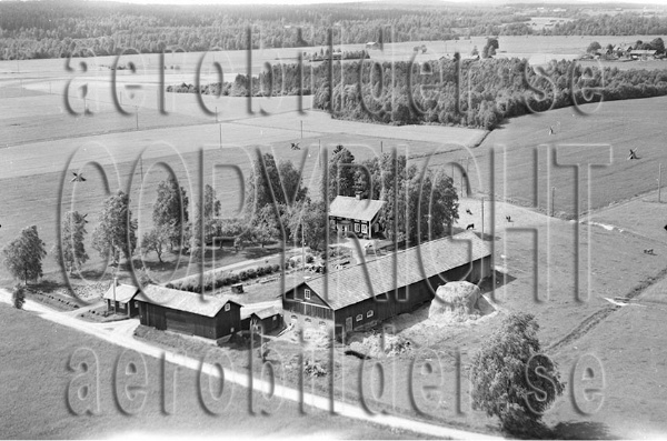 REBES 1034, #9. REBES 1034_09 B (Uppges vid kontakt med Svenska Aero-Bilder AB)