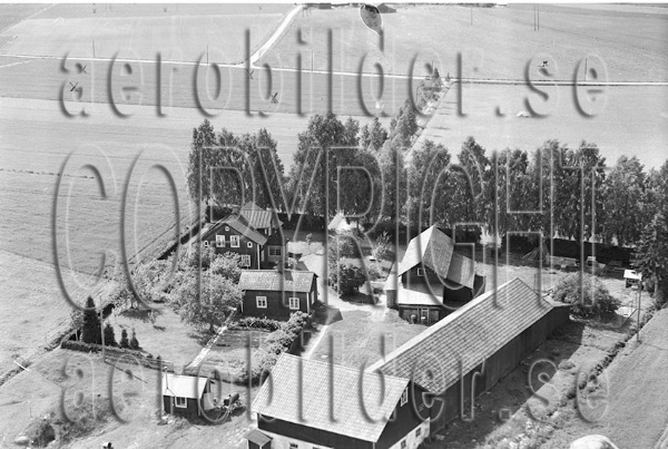 REBES 1036, #8. REBES 1036_08 B (Uppges vid kontakt med Svenska Aero-Bilder AB)