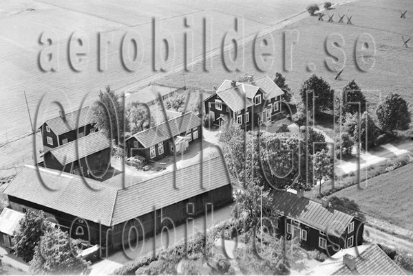REBES 1037, #12. REBES 1037_12 B (Uppges vid kontakt med Svenska Aero-Bilder AB)