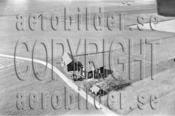 REBES 1037, #24. REBES 1037_25 D (Uppges vid kontakt med Svenska Aero-Bilder AB)