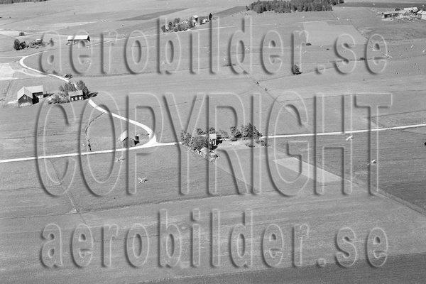 REBES 1042, #16. REBES 1042_16 C (Uppges vid kontakt med Svenska Aero-Bilder AB)