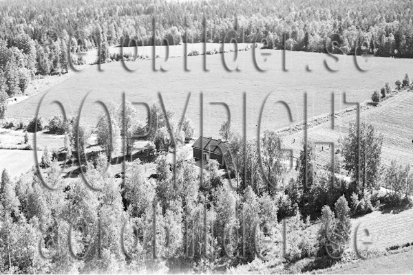 REBES 1048, #17. REBES 1048_18 C (Uppges vid kontakt med Svenska Aero-Bilder AB)